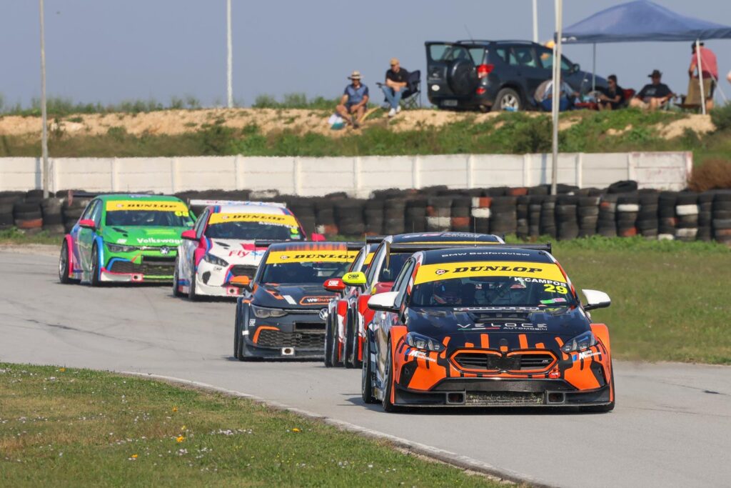 South African Touring Cars at Aldo Scribante Raceway